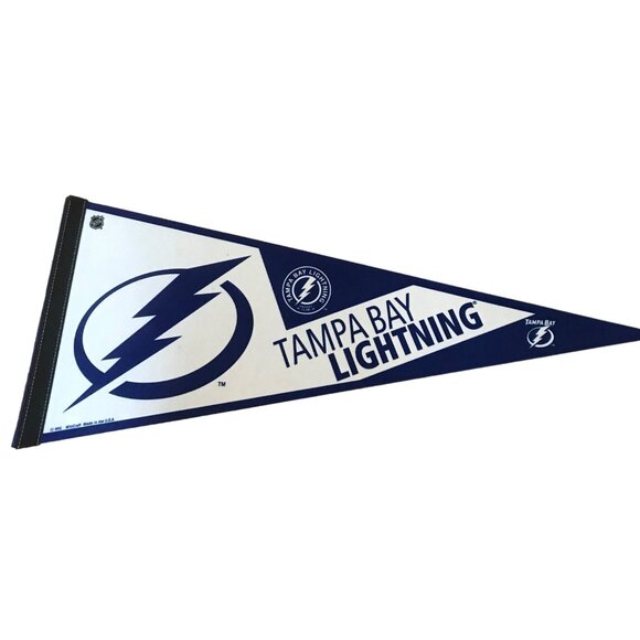 Tampa Bay Lightning NHL WinCraft Felt Pennant 12" X 30" - Picture 1 of 8